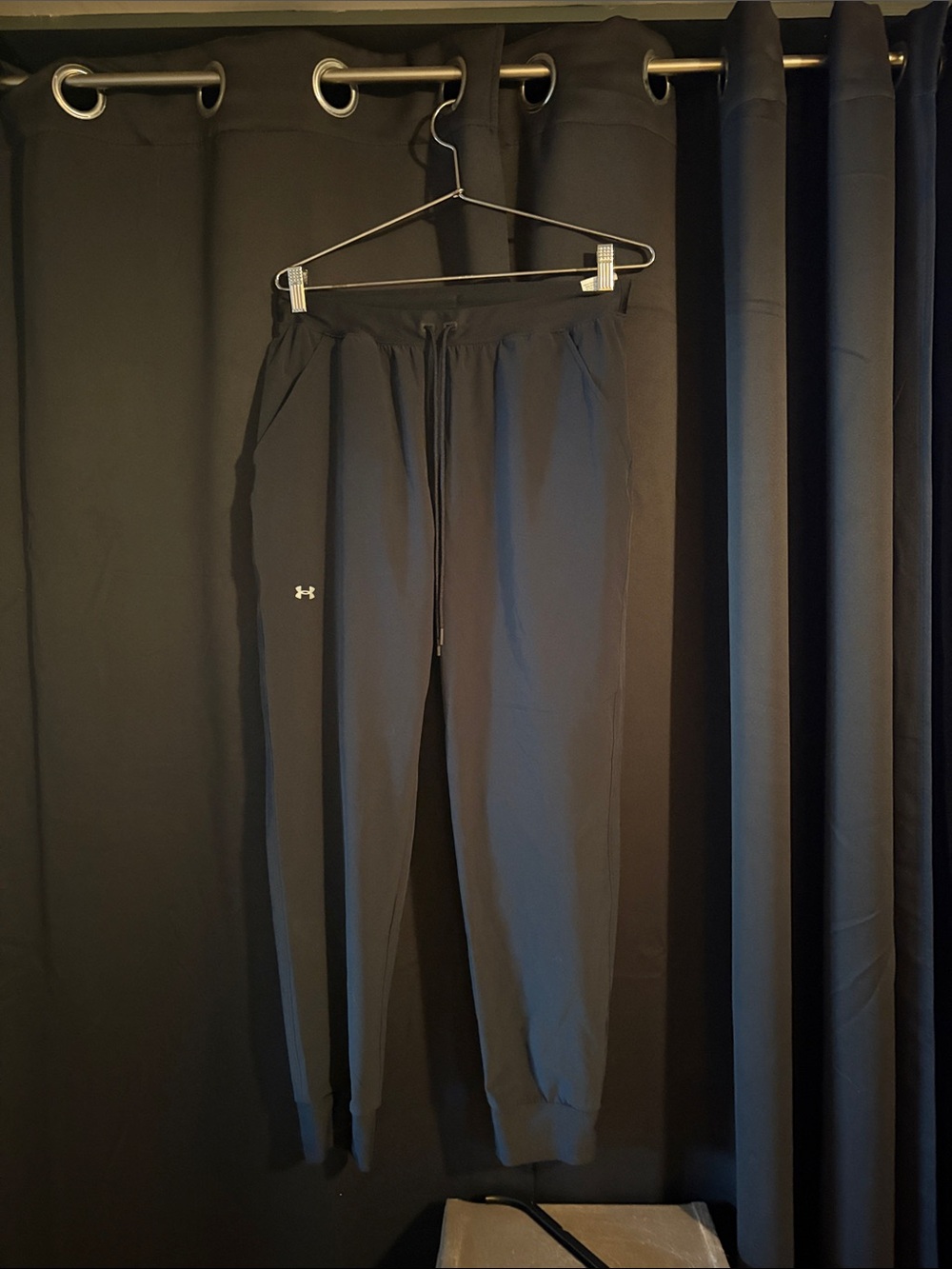 Under Armour woman’s Black Jogger Sweatpants